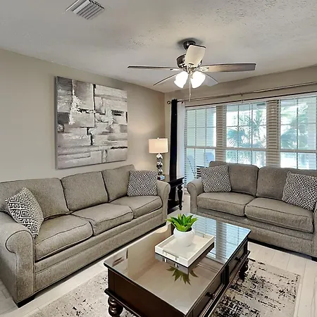 Horizon South 57-203 Apartment